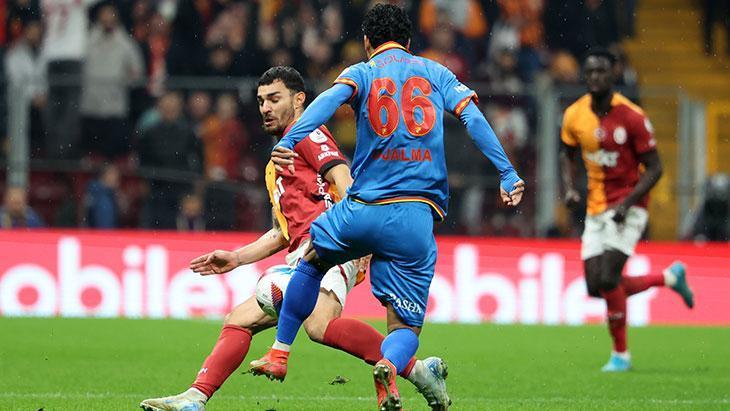 Galatasaray - Göztepe maçından kareler