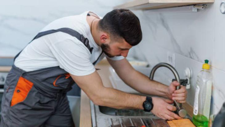 Biriken tuz parçacıkları bozuyor Ustasız batarya değişimi çok kolay, vanayı kapatın Biriken tuz parçacıkları bozuyor Ustasız batarya değişimi çok kolay, vanayı kapatın