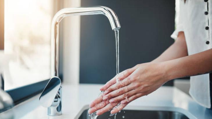 Biriken tuz parçacıkları bozuyor Ustasız batarya değişimi çok kolay, vanayı kapatın Biriken tuz parçacıkları bozuyor Ustasız batarya değişimi çok kolay, vanayı kapatın