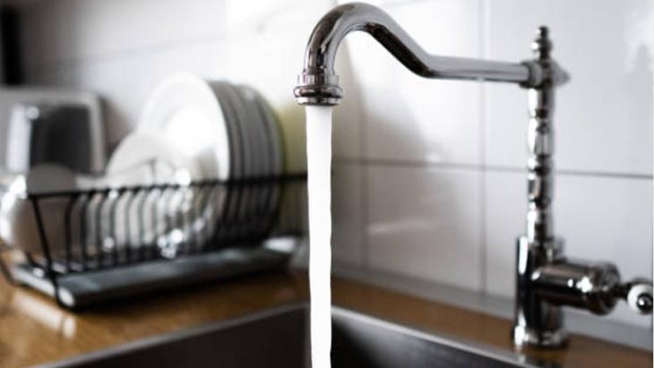 Biriken tuz parçacıkları bozuyor Ustasız batarya değişimi çok kolay, vanayı kapatın Biriken tuz parçacıkları bozuyor Ustasız batarya değişimi çok kolay, vanayı kapatın