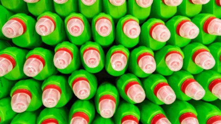 Eve sinen çamaşır suyu kokusunu emiyor Dilimleyip kasede bekletin, sonuç müthiş Eve sinen çamaşır suyu kokusunu emiyor Dilimleyip kasede bekletin, sonuç müthiş