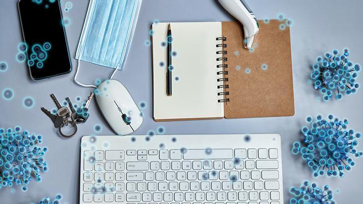 Masa, telefon ve diğer ofis malzemeleri Masa, telefon ve diğer ofis malzemeleri