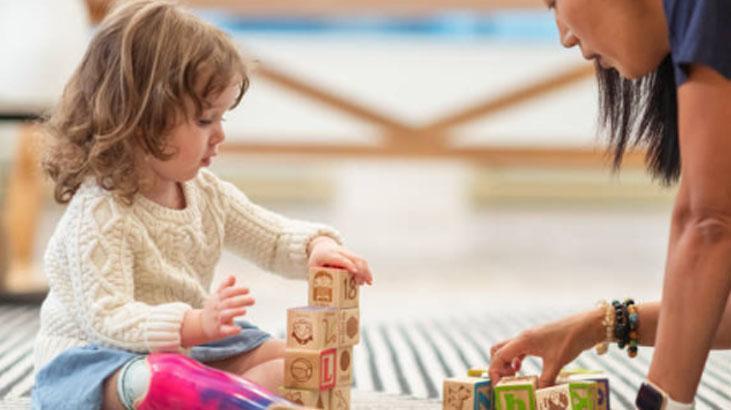 Etiket yapıştırma