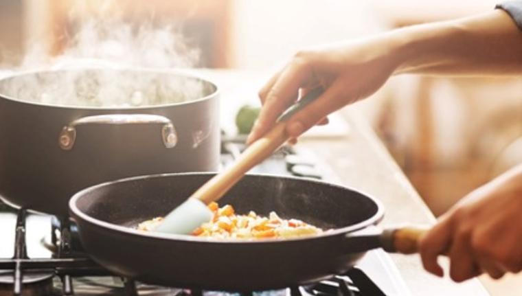 SALMONELLA NEDİR, NEREDEN BULAŞIR Salmonella tedavisi var mı, öldürür mü SALMONELLA NEDİR, NEREDEN BULAŞIR Salmonella tedavisi var mı, öldürür mü