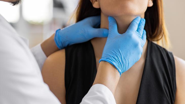 Geçici ses kısıklığı 6 ay sürebilir