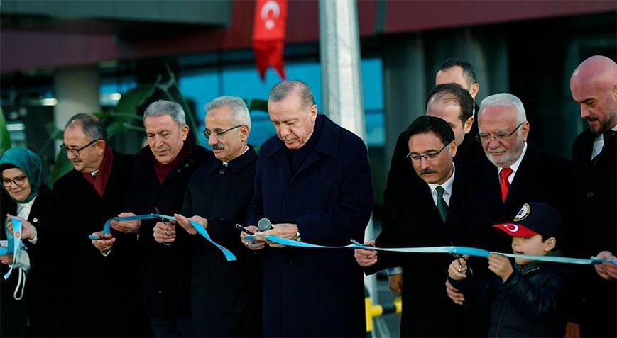 Cumhurbaşkanı Erdoğan, Kayseri Havalimanı Yeni Terminal Binası'nın açılışını yaptı