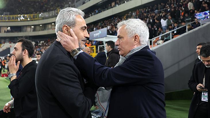 Adana Demirspor - Fenerbahçe maçından kareler