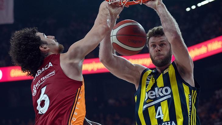 Galatasaray - Fenerbahçe Beko maçından kareler