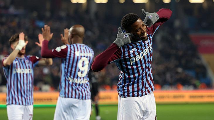 Trabzonspor - Sivasspor maçından kareler