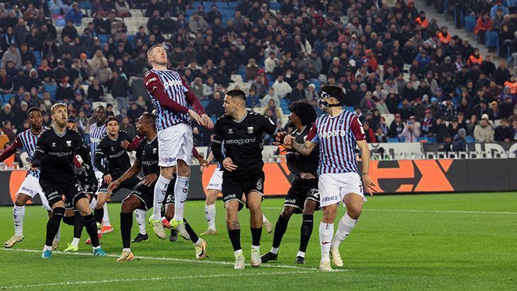 Trabzonspor - Sivasspor maçından kareler