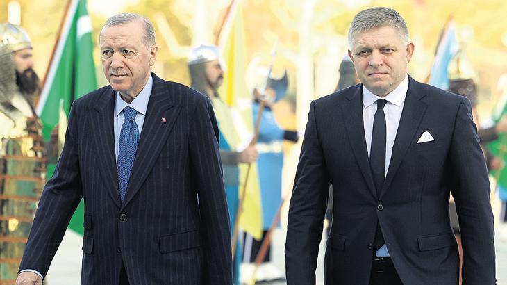 Cumhurbaşkanı Erdoğan, Slovakya Başbakanı Fıco’yu resmi törenle karşıladı: Suriye’de önceliğimiz istikrar ve güvenlik