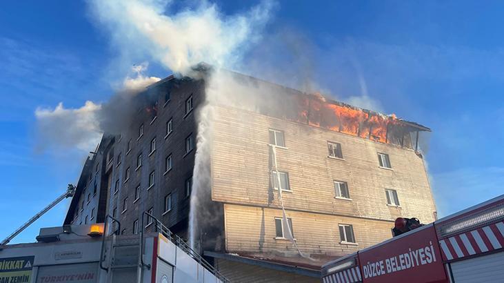 Boluda Kartalkaya Kayak Merkezinde otel yangını Bölgeden görüntüler