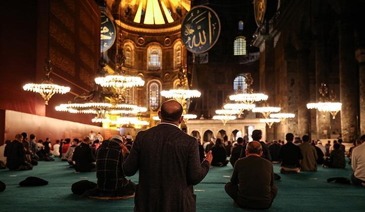 2025 DİNİ GÜNLER TAKVİMİ 2025 DİNİ GÜNLER TAKVİMİ