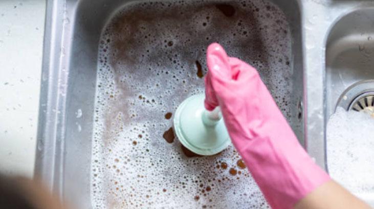 Mutfak artıklarını tek hamlede halleden tüyo İçine folyo koyun, tıkanıklığa birebir Mutfak artıklarını tek hamlede halleden tüyo İçine folyo koyun, tıkanıklığa birebir