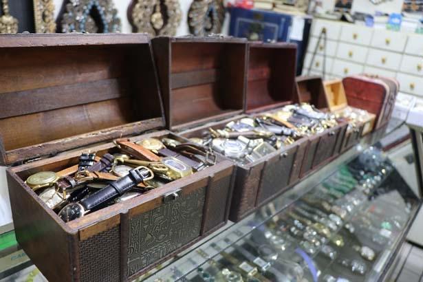 Hazine değerinde koleksiyon: Millet eve arsaya para yatırdı, biz de saatlere yatırım yaptık