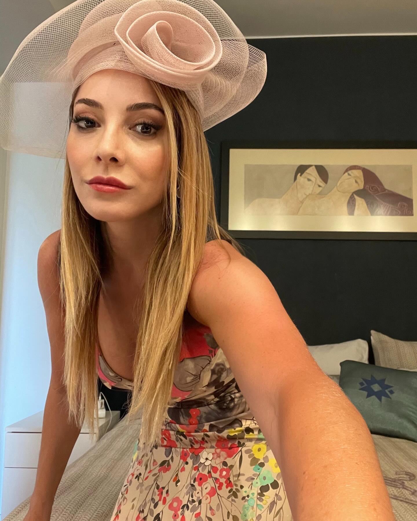 Aslında arkeoloji mezunu Dolunay Soysert sahneye ilk olarak 30 yıl önce çıktı