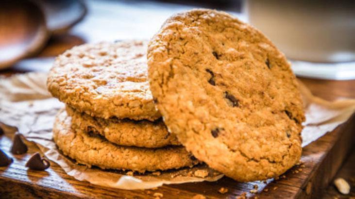 Sertleşmiş kurabiyeleri bu meyveyle bekletin Ertesi gün pamuk gibi olacak