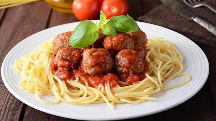 SPAGETTİ SOFRALARININ VAZGEÇİLMEZİ