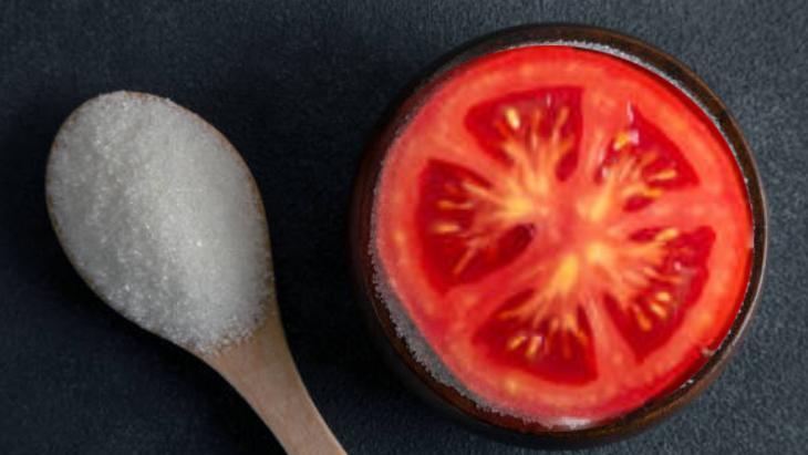 Sırrı domatesin üstüne şeker dökmekmiş Cilt bakım ürünlerine veda ettiren tarif