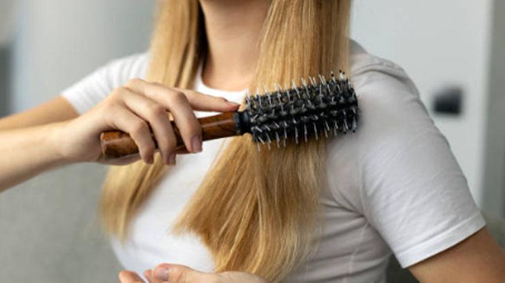 Ne düzleştirici ne krem, bir top folyoyla saçınız ipeğe dönsün Çantaya sığıyor Ne düzleştirici ne krem, bir top folyoyla saçınız ipeğe dönsün Çantaya sığıyor