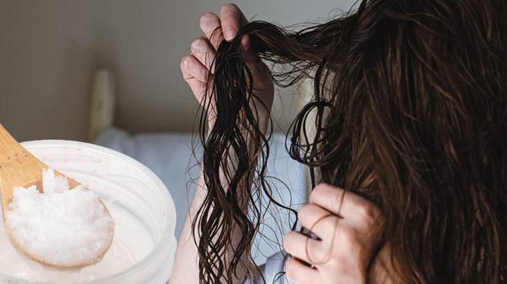 Kıvırcık saçlar çile olmaktan çıkıyor Kuruluktan kurtaracak, belirgin bukleler için doğal maske