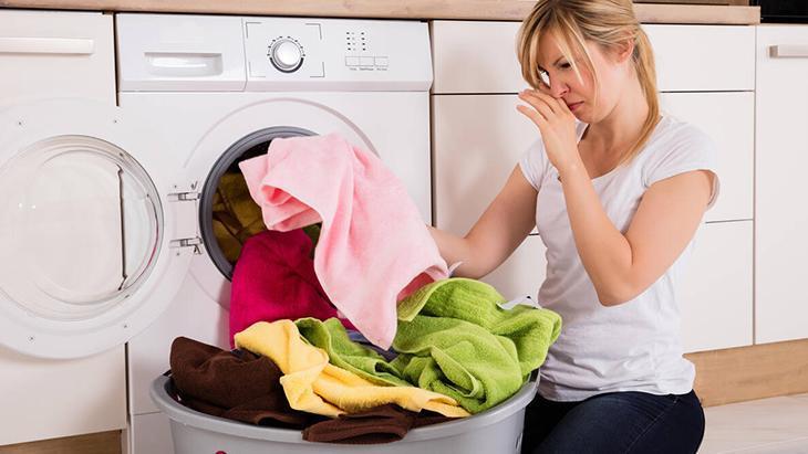 2- Havluları kıyafetlerle birlikte yıkamak 2- Havluları kıyafetlerle birlikte yıkamak