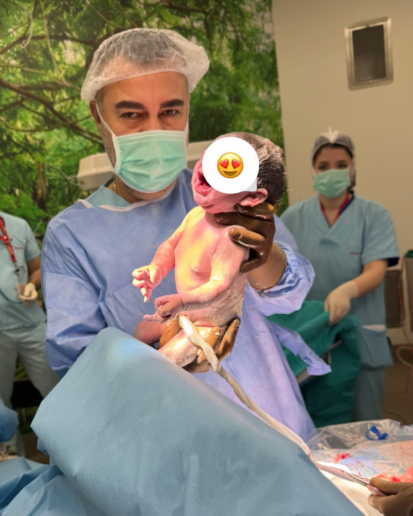 Caner Toygar baba oldu Bebeğinin ilk karelerini Instagramdan paylaştı