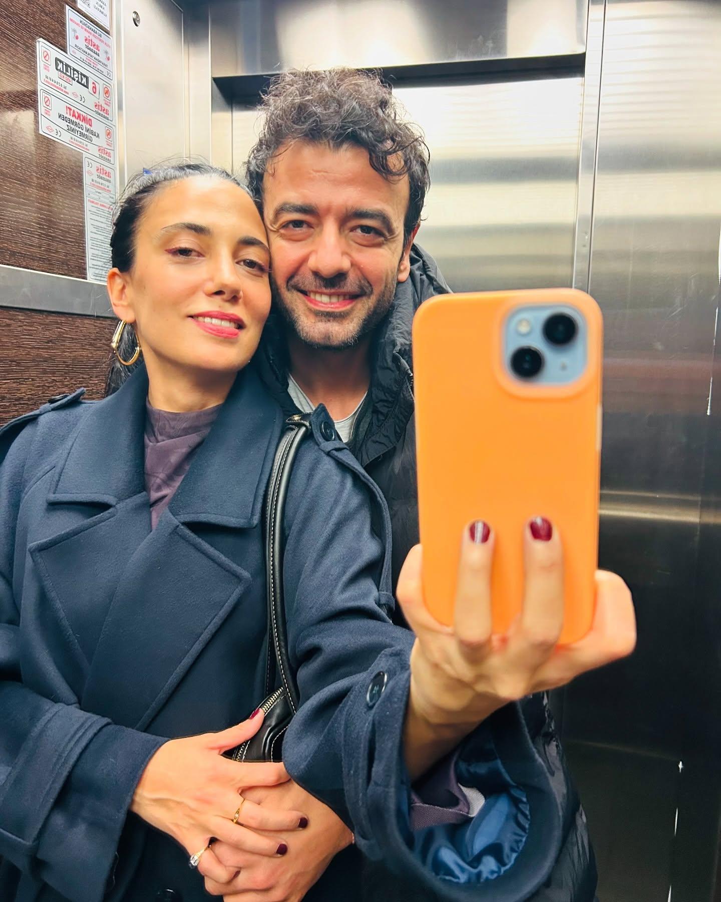 EVDE İKİ ÇOCUK VAR