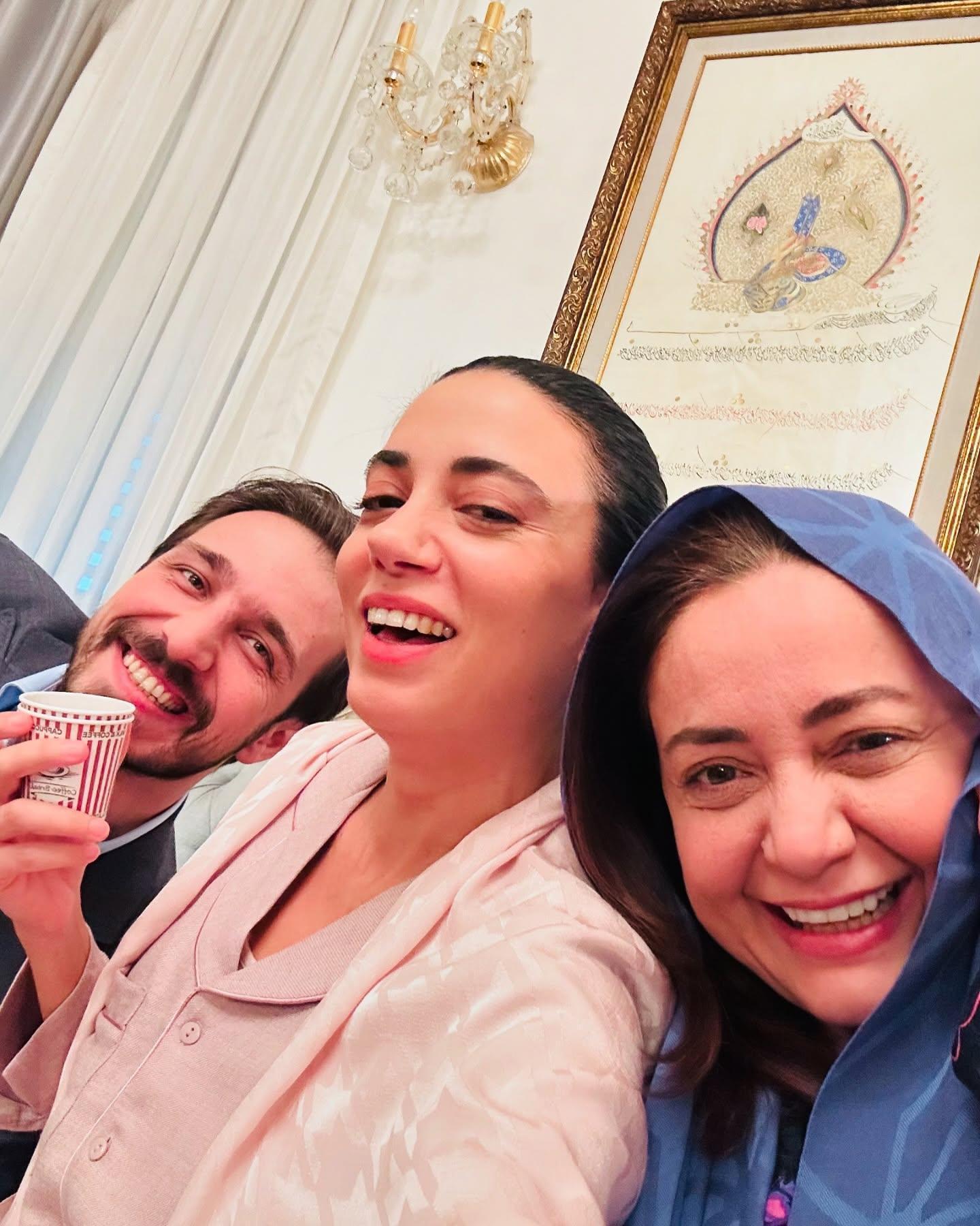 Ceren Karakoçtan yürek burkan açıklamalar Çocukluğum annesiz geçti