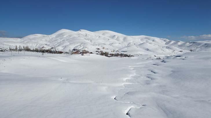 Bu köyde sadece 2 mevsim görülüyor: Kış ve yazı yaşıyoruz, yaşantımızdan çok memnunuz