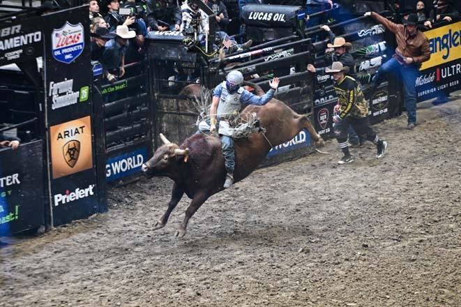 Californiada rodeo yarışı: Ünlü kovboy da katıldı