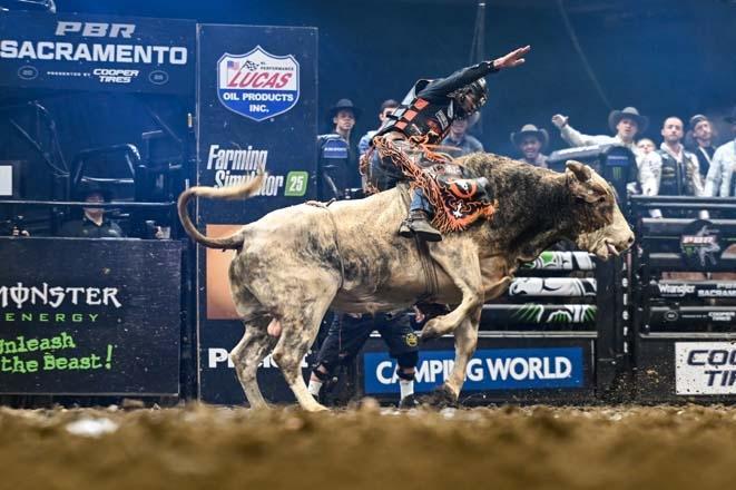 Californiada rodeo yarışı: Ünlü kovboy da katıldı