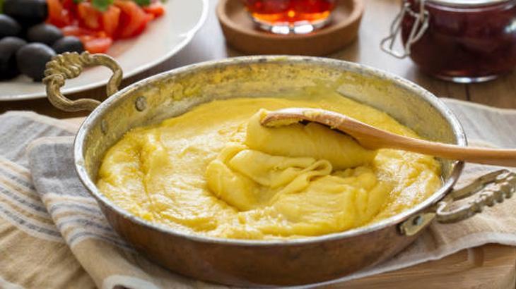 Kararan bakırı ayna gibi parlatıyor En etkili temizleme yöntemi ketçapmış... Kararan bakırı ayna gibi parlatıyor En etkili temizleme yöntemi ketçapmış...