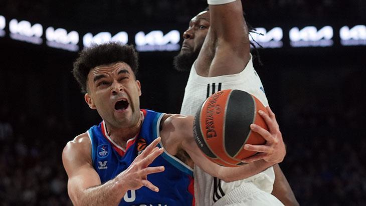 Anadolu Efes - Real Madrid maçından kareler
