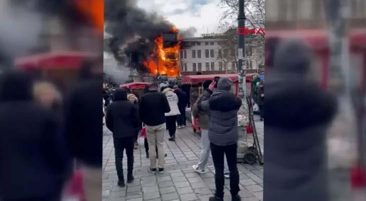 Son dakika... Mısır Çarşısının yanındaki restoranda yangın Yandaki binalara da sıçradı