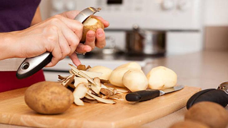 Patatesi böyle pişirin, gözünüz et aramayacak Doyurucu tariften lezzet akıyor