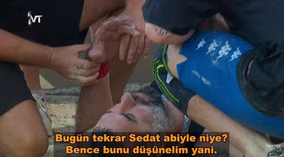 Survivor Hikmet oyun sonrası fenalaştı Takım arkadaşları başından ayrılmadı Survivor Hikmet oyun sonrası fenalaştı Takım arkadaşları başından ayrılmadı