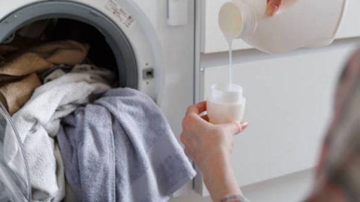 Otelcilerin yumuşatıcı yöntemi, etkisi inanılmaz Sifondaki suya dökmek yetiyor