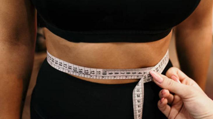 Göbeğini bantlayarak uyuyan yaşadı Ağrıya, acıya reçete: Kuş gibi hafifletiyor