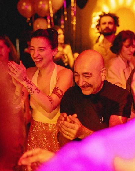 O Ses Türkiye jürisi Melike Şahin'in eşi merak ediliyor, yaş farkı dikkat çekiyor!