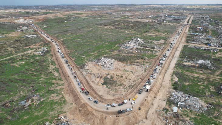 Filistinliler Netzarim Koridoruna dönüyor