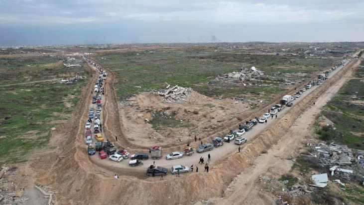 Filistinliler Netzarim Koridoruna dönüyor