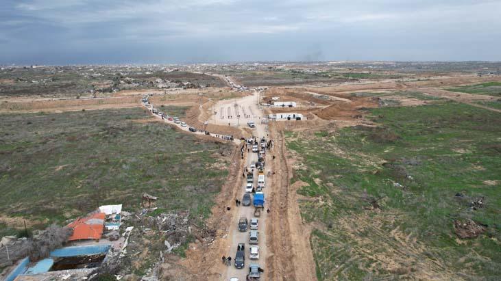 Filistinliler Netzarim Koridoruna dönüyor