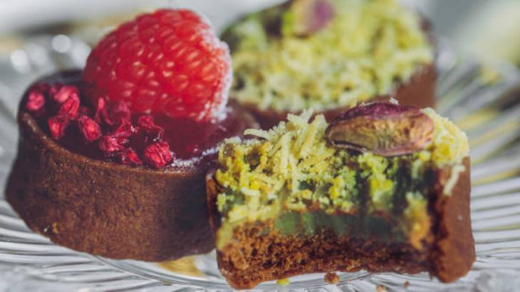 Dünyayı kasıp kavuran Dubai çikolatasını solladı Dubai Çikolatalı Brownie Dünyayı kasıp kavuran Dubai çikolatasını solladı Dubai Çikolatalı Brownie