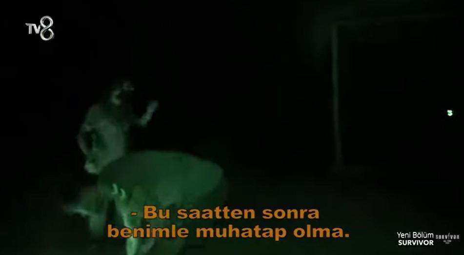 Yıl: 2017... Survivorda Adem Kılıççı ve Çılgın Sedat kavgası Ağır sözler havada uçuştu