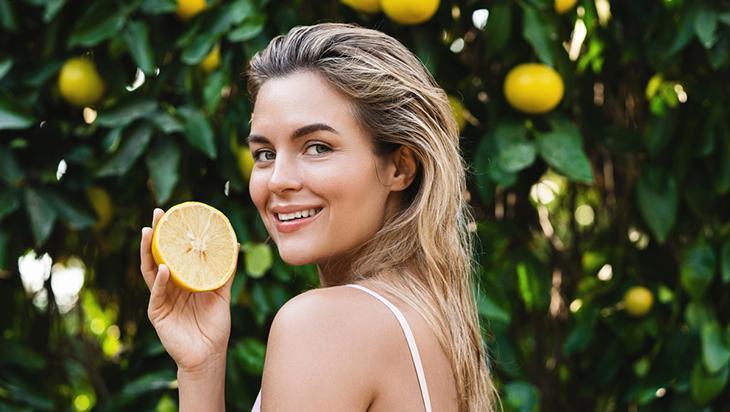 Her saç sorununa tek ürün 1 dilim limondan gelen mucize Her saç sorununa tek ürün 1 dilim limondan gelen mucize