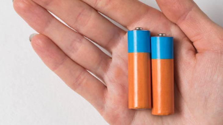 Boş mu, dolu mu saniyeler içinde görün Pil için tüyo basit, zıplaması işaretmiş