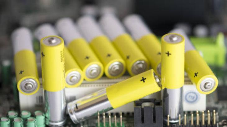 Boş mu, dolu mu saniyeler içinde görün Pil için tüyo basit, zıplaması işaretmiş