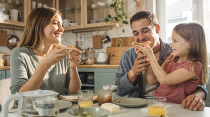 Çocukları obeziteden uzak tutacak Cips ve çikolata yerine geçen alternatifler Çocukları obeziteden uzak tutacak Cips ve çikolata yerine geçen alternatifler