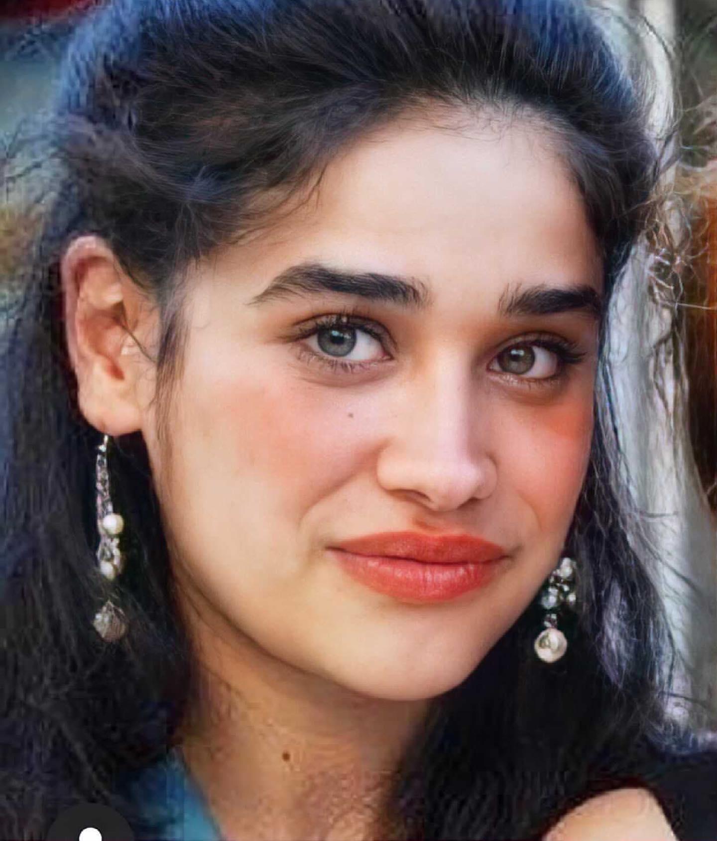 Meltem Miraloğlunun hayat hikayesi duygulandırdı Diyarbakırdan Amerikaya uzanan zorlu yaşam mücadelesi... Meltem Miraloğlunun hayat hikayesi duygulandırdı Diyarbakırdan Amerikaya uzanan zorlu yaşam mücadelesi...